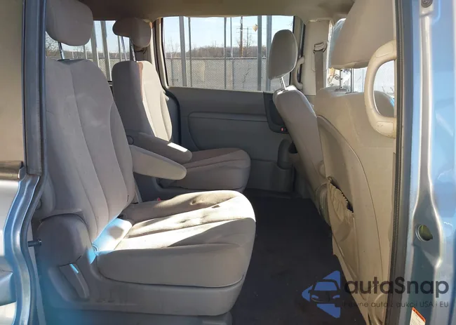 KNDMB233496315844: 43971997