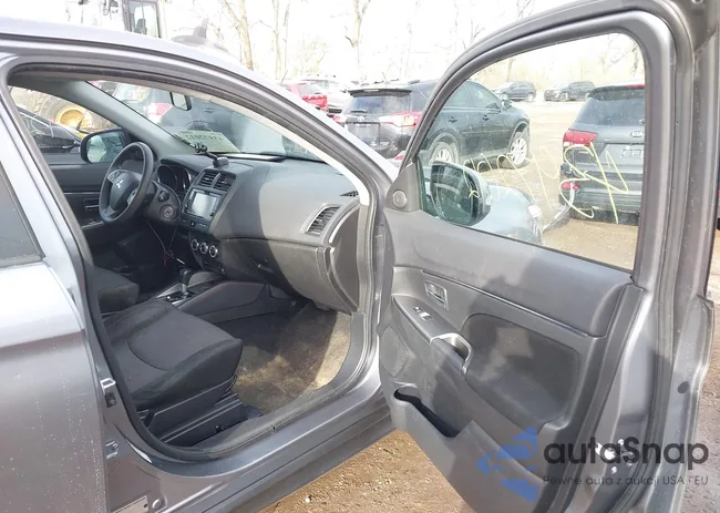 JA4AP3AU0JZ005886: 43972012