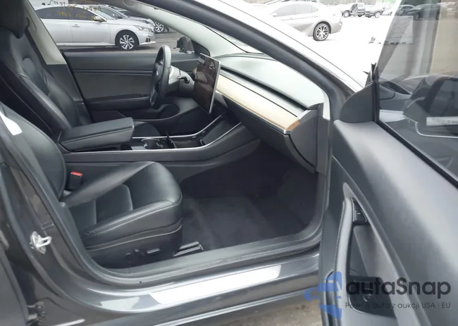 5YJ3E1EB7KF437559: 43972078