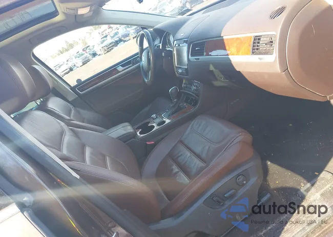 WVGEF9BP4ED008178: 43972235