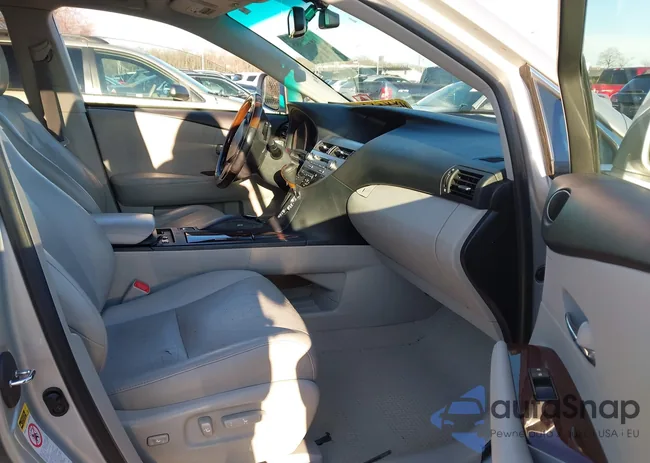 2T2BK1BA4AC077603: 43971385