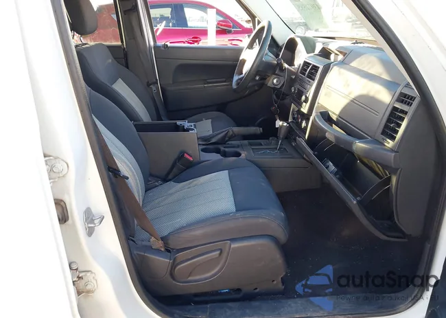 1J4PN2GK3AW139647: 43971585