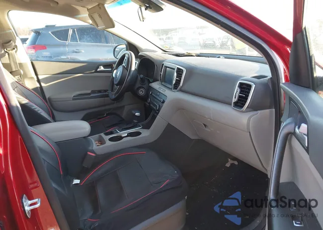 KNDPMCAC9J7433936: 43971638