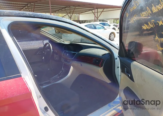 1HGCR2F38EA177415: 43971658