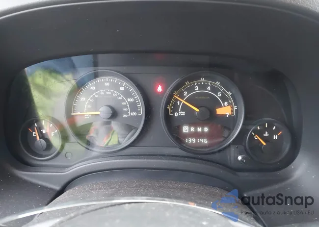 1C4NJPBA3GD735737: 43972709