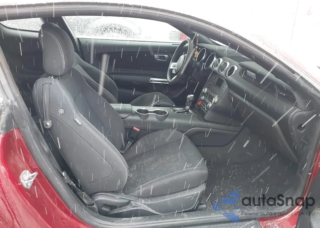 1FA6P8TH2J5172160: 43972918