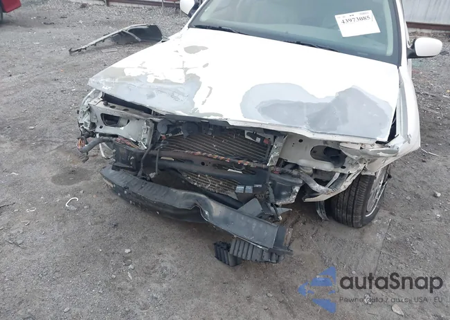 2MEFM75WX5X618051: 43973085