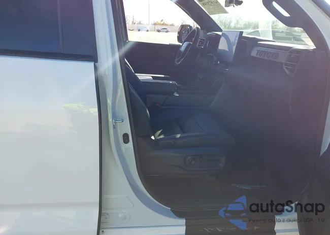 7SVAAABA6RX048089: 43973108