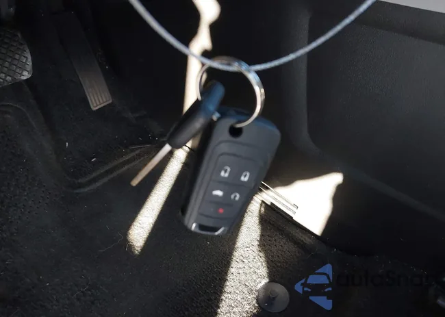 2GKFLNE36H6183641: 43973148