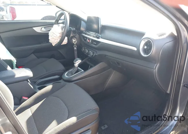 3KPF24AD8PE592200: 43972387