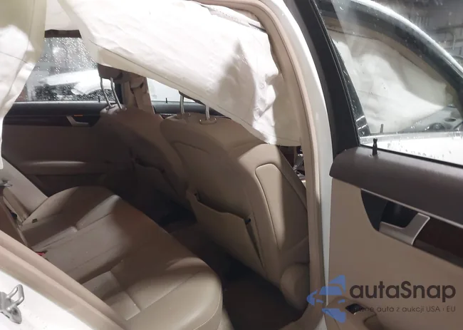 WDDGF4HB9DR251262: 43972391