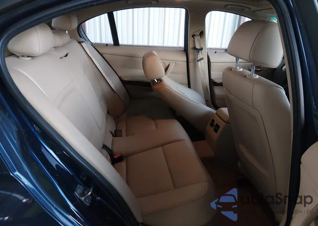 WBAPH7G54BNM56460: 43972613