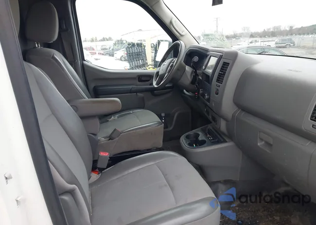 1N6BF0KM5LN804239: 43972677