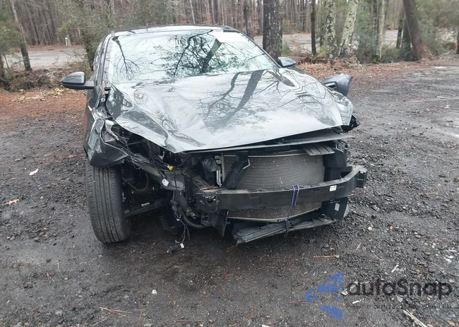 3KPF24AD3LE145655: 43973717