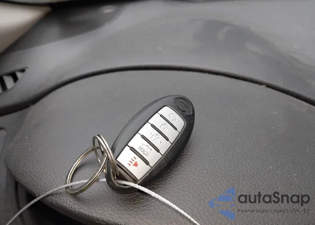 1N4AL3AP5EC290935: 43973829