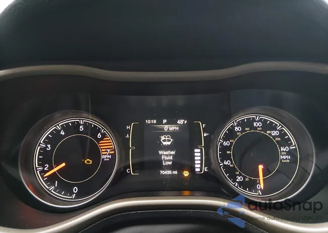 1C4PJLCB2JD556492: 43974018