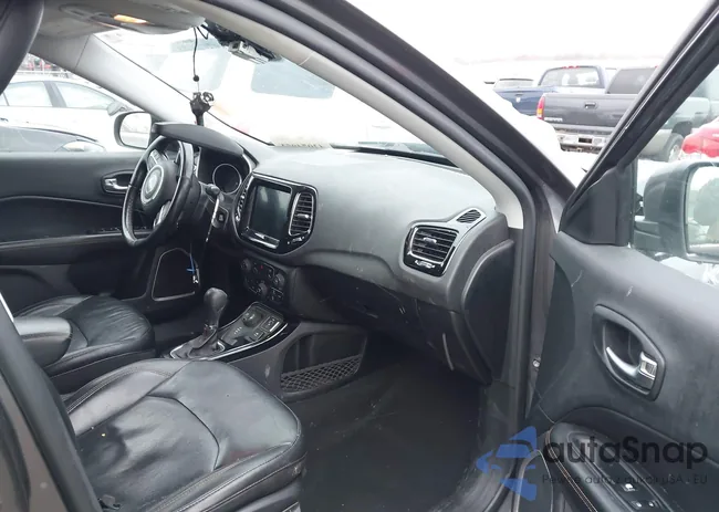 3C4NJDCB2MT528462: 43974052