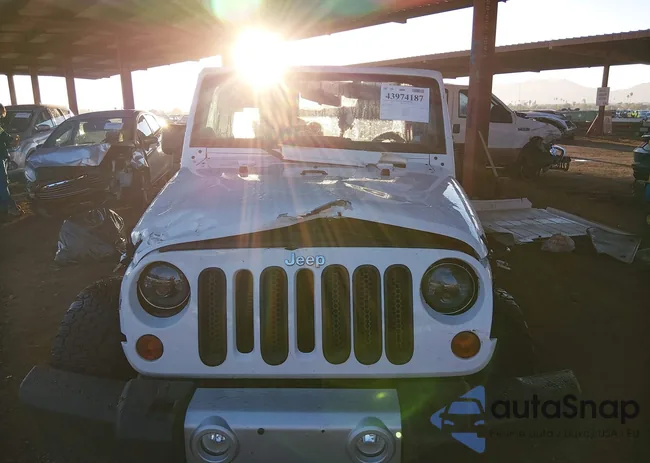 1C4BJWEG8CL219337: 43974187