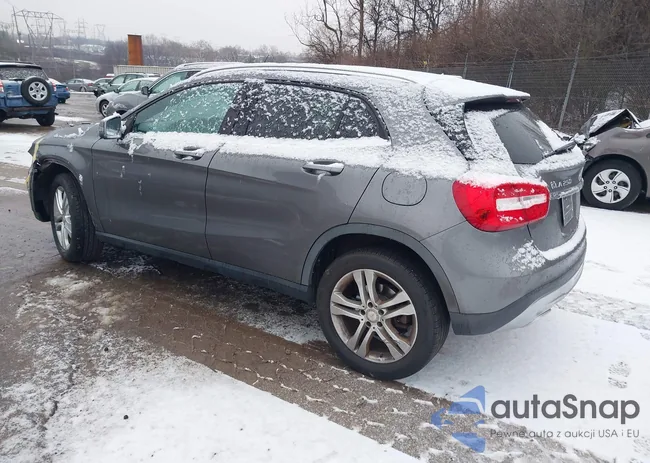 WDCTG4GB3HJ327354: 43974245