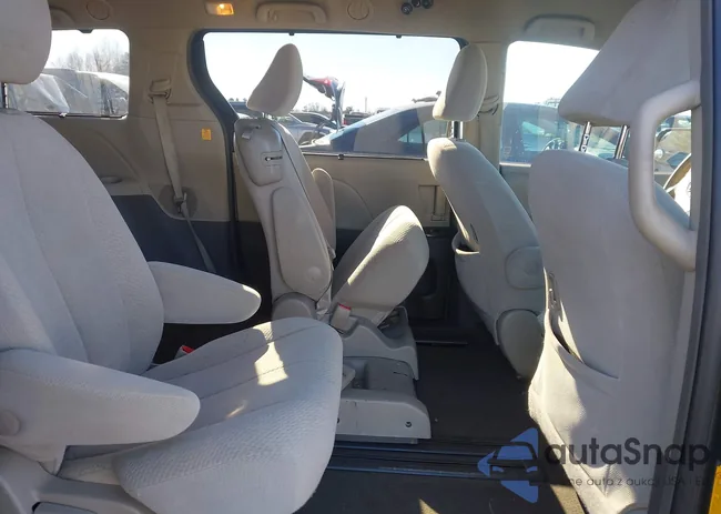 5TDKK3DC4CS245457: 43973316