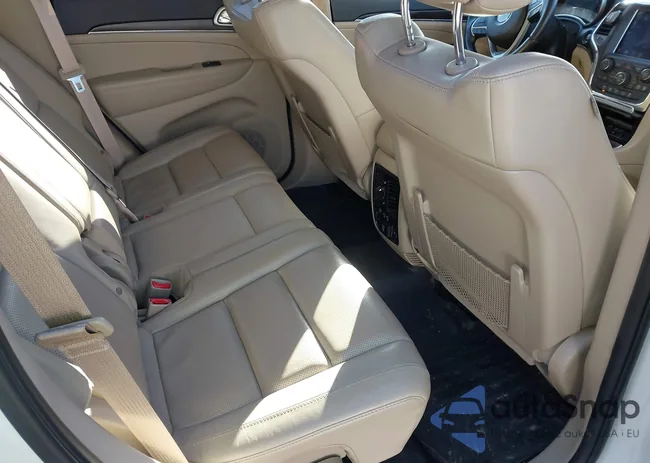 1C4RJFBG9JC278302: 43973341