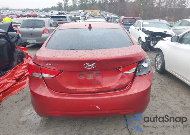 KMHDH4AE3BU161168: 43973411