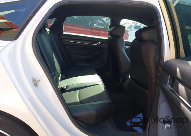 1HGCV1F37KA031640: 43973635