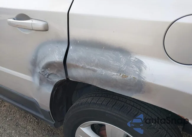 1C4NJPFB8ED502355: 43974732