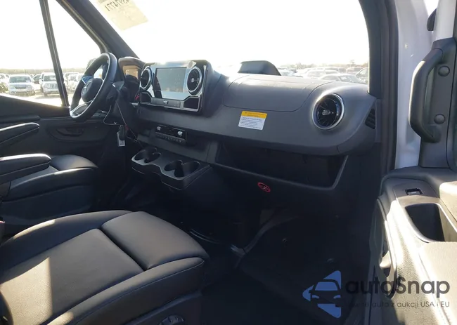 W1Z4KFHY7SP761862: 43974771