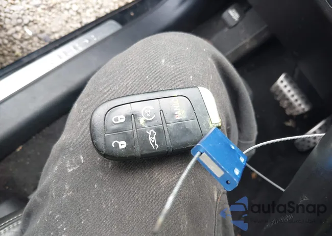 2C3CCAFJ5CH801294: 43974804