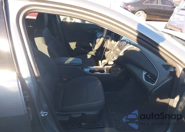 1G1ZD5ST2RF181458: 43974869