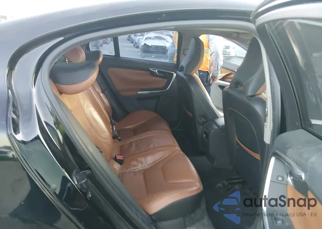 YV1612FS1D2182503: 43974904