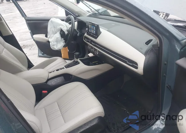 3CZRZ2H7XRM757101: 43975000