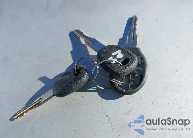 JF2BJ63C3LG907773: 43975015