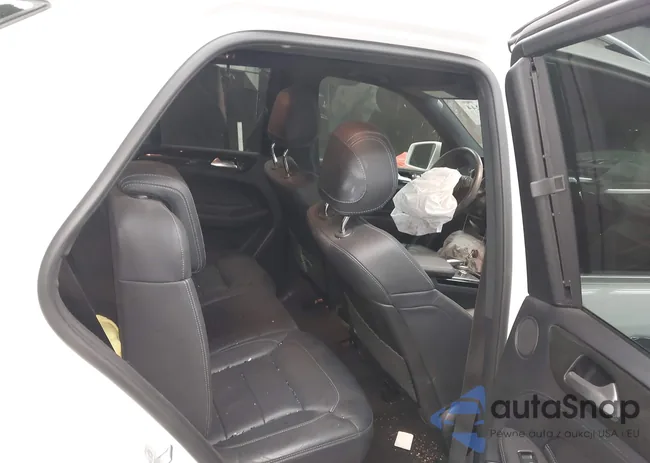 4JGDA5JB6HA932913: 43975244