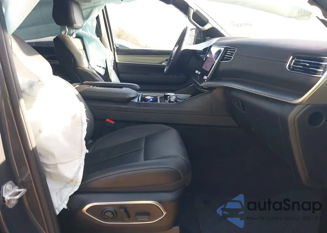 1C4SJSBP3SS514735: 43975287