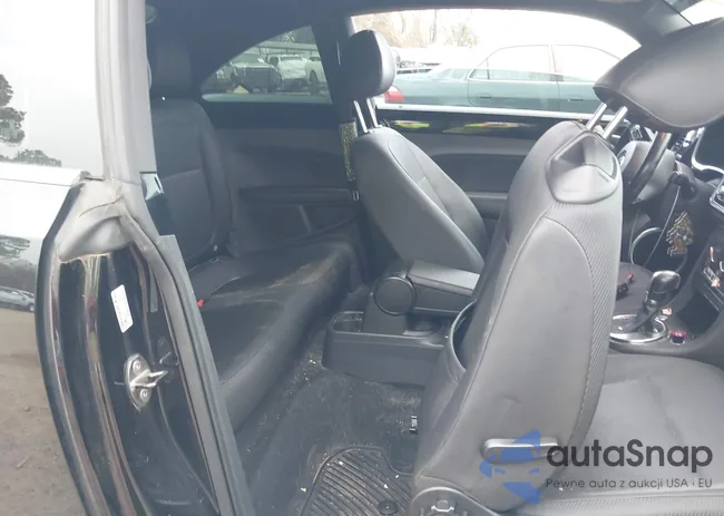 3VWJL7AT0DM674954: 43974344