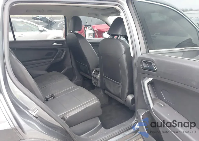 3VV2B7AX3JM193722: 43974348