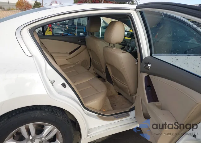 1N4AL2AP4CN406069: 43974384