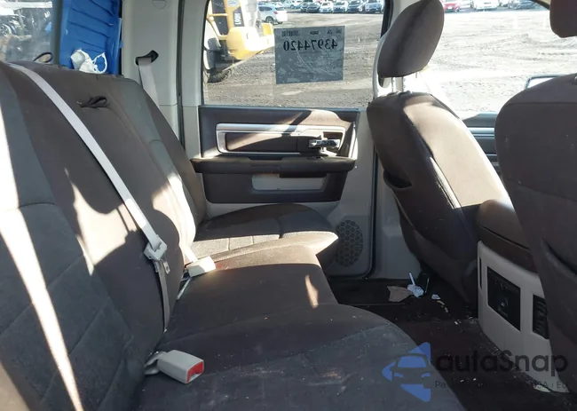 1C6RR7LT7FS532443: 43974420