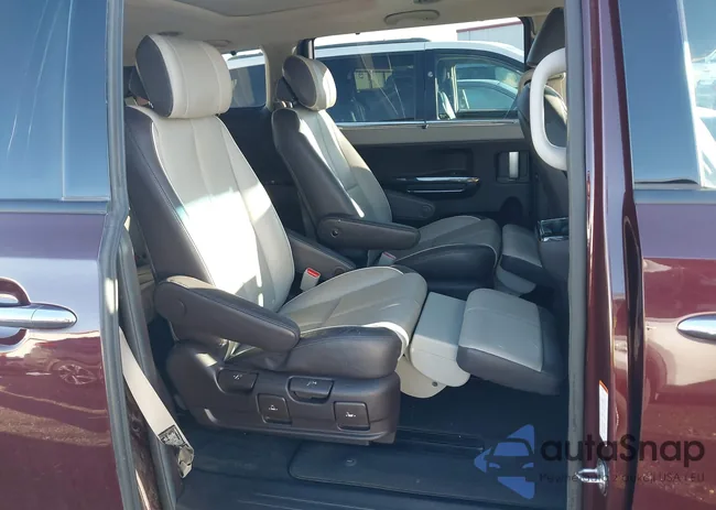 KNDME5C12F6033981: 43974429