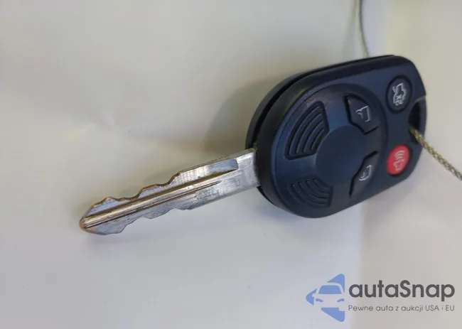 1FMCU59389KA58995: 43974608