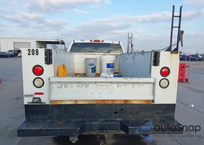 1GB0CVCG4DF116290: 43974652