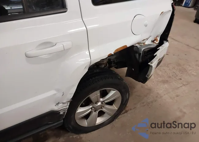 1C4NJRBB9FD217389: 43974688