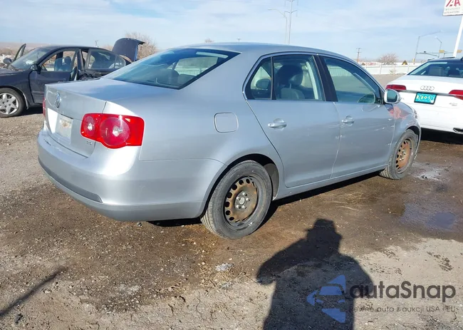 3VWRG71KX5M648264: 43975782