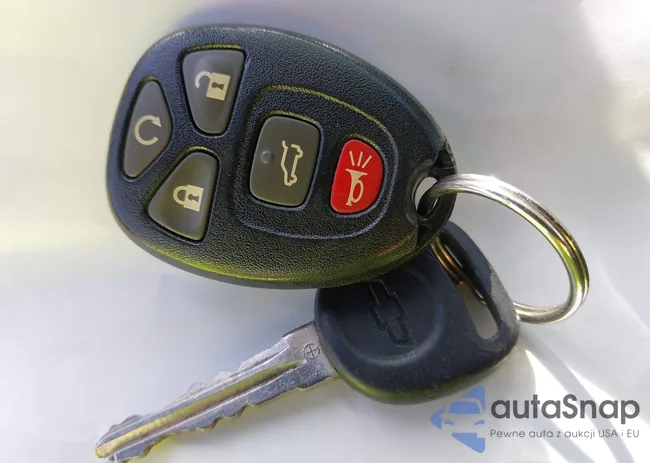 1GNSCBE09DR299422: 43975942