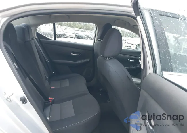 3N1AB8CV8MY280558: 43975944