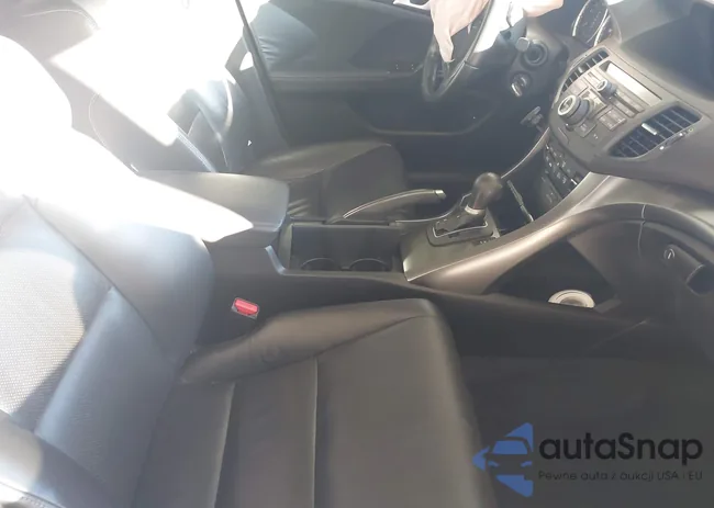 JH4CW2H65CC001081: 43975970