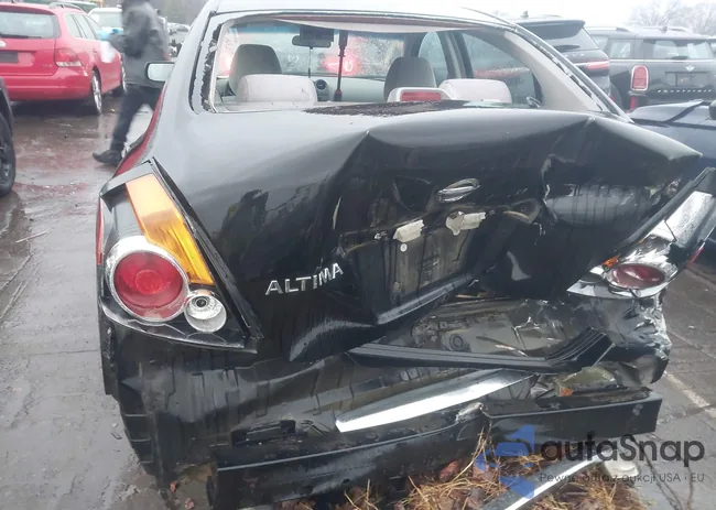 1N4AL2AP2AC185337: 43975381