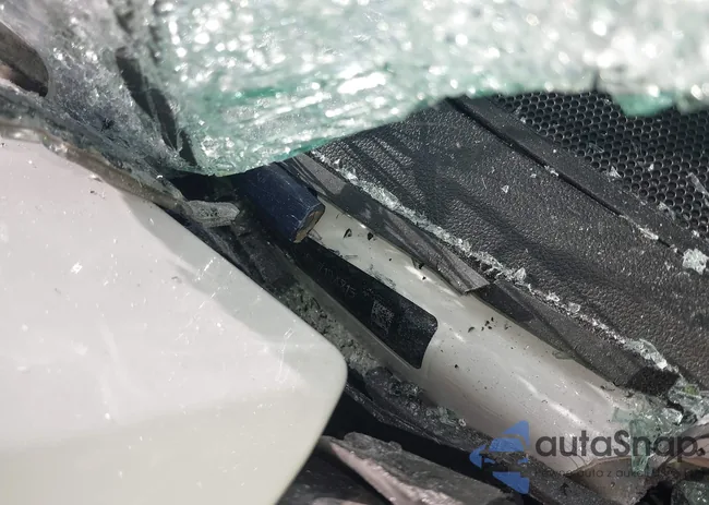 1GCUYEED6NZ194815: 43975431